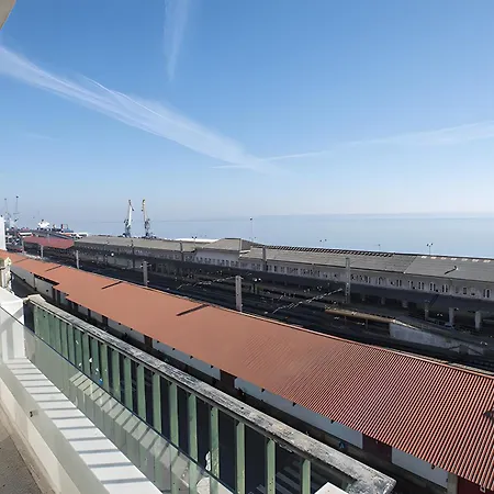Apolonia 4f - Lisbonbreaks Lisbon